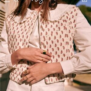 Sezane Timothee reversible vest mini bouquet rouge floral and olive green l